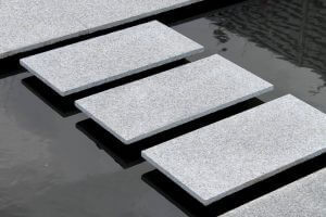 silver-grey-600x300x20-tiles